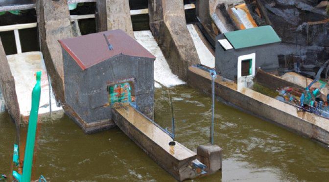 Sequence of photos displaying the dismantling of a decommissioned hydro plant.